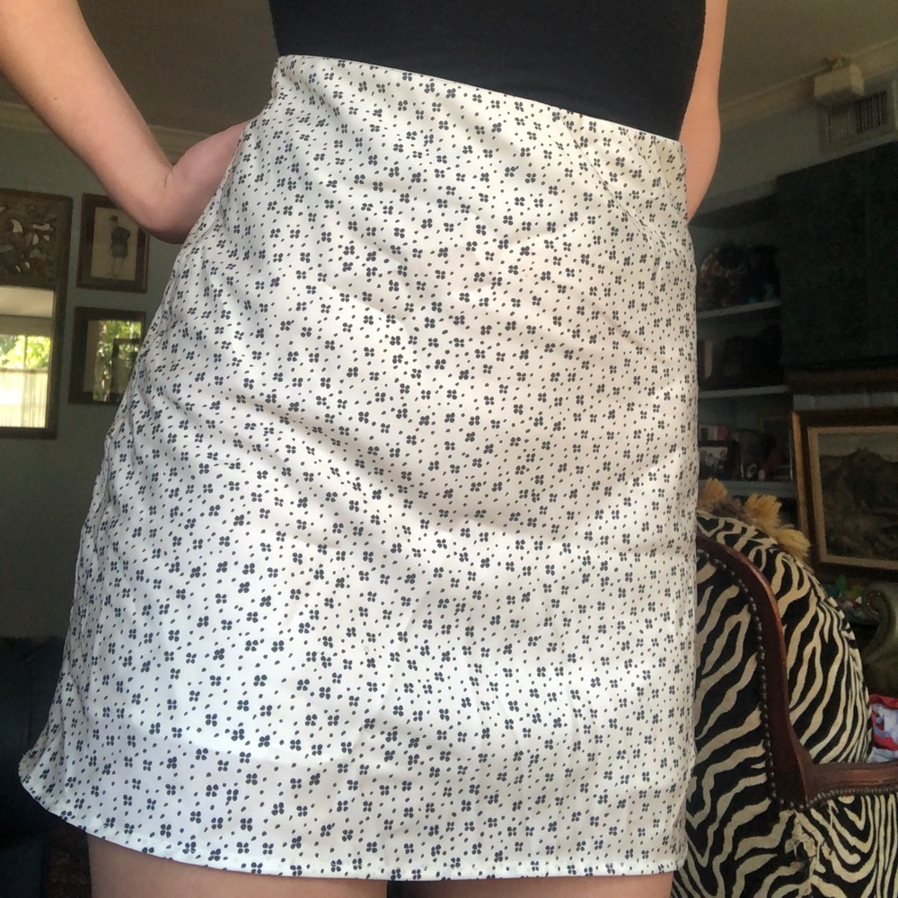 Urban Outfitters Floral Silk Mini skirt - Picture 2 of 4